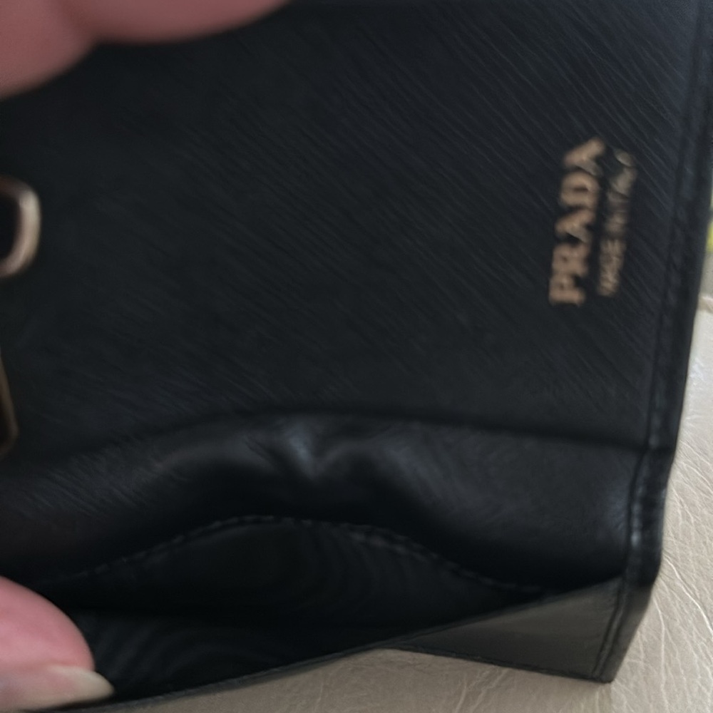 Prada Milano Leather Black Key Case &Card Holder Gold Logo Unisex Price Firm - Picture 9 of 10